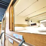 Capsule 胶囊旅馆 2*