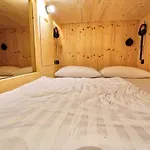 胶囊旅馆 Capsule 2*