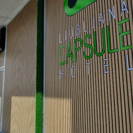 Capsule Kapslový hotel Lublaň