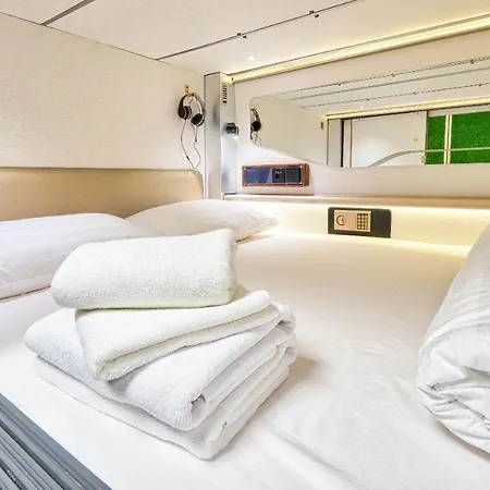 Capsule Kapselhotell Ljubljana
