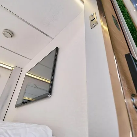Capsule Capsule hotel Ljubljana