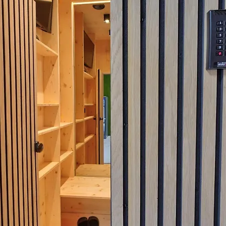 Kapselhotell Capsule Ljubljana