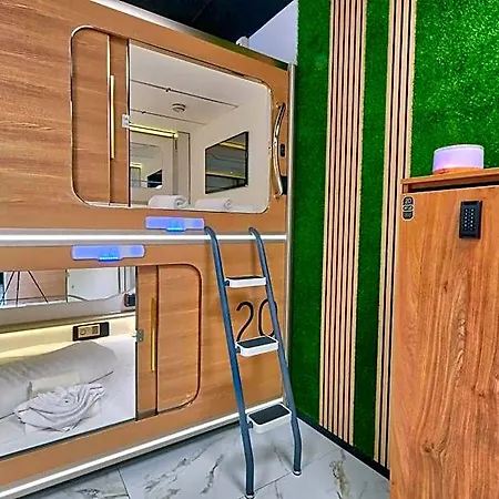 Capsule hotel Capsule 2*