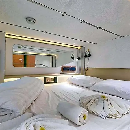 Capsule Capsule hotel 2*