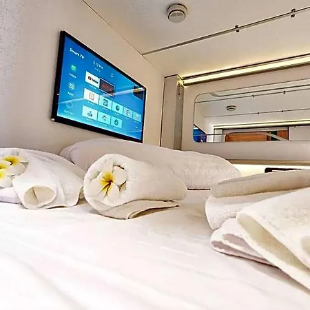 Capsule 2* Ljubljana