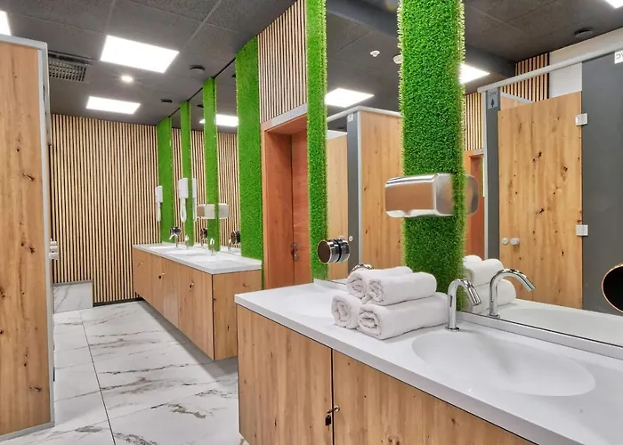 Capsule 2* Ljubljana