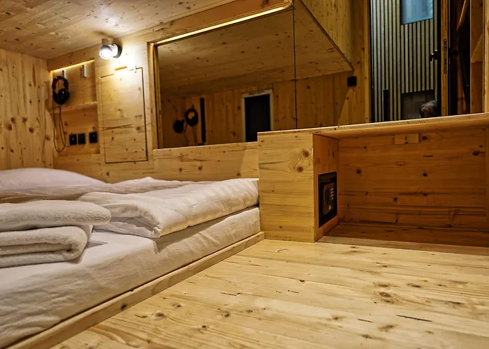 Capsule 2* Ljubljana