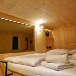 Hôtel capsule Capsule 2*