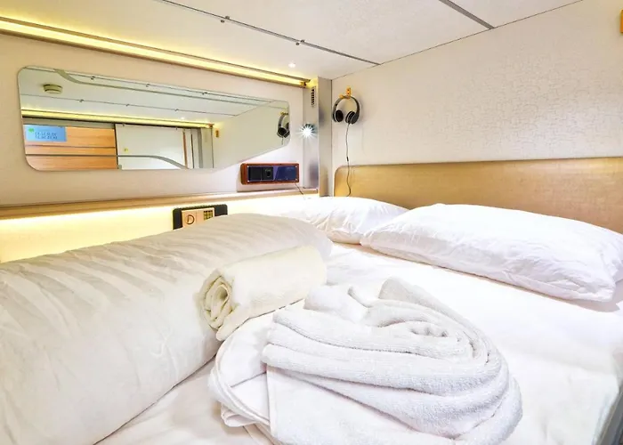 Capsule Kapselhotel 2*